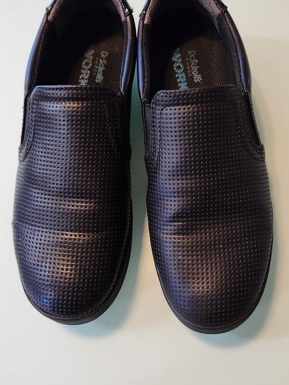 Women's, Work, Slip  Resistant/Perforated Slip-On Work/Loafers in Black. Size 9.
